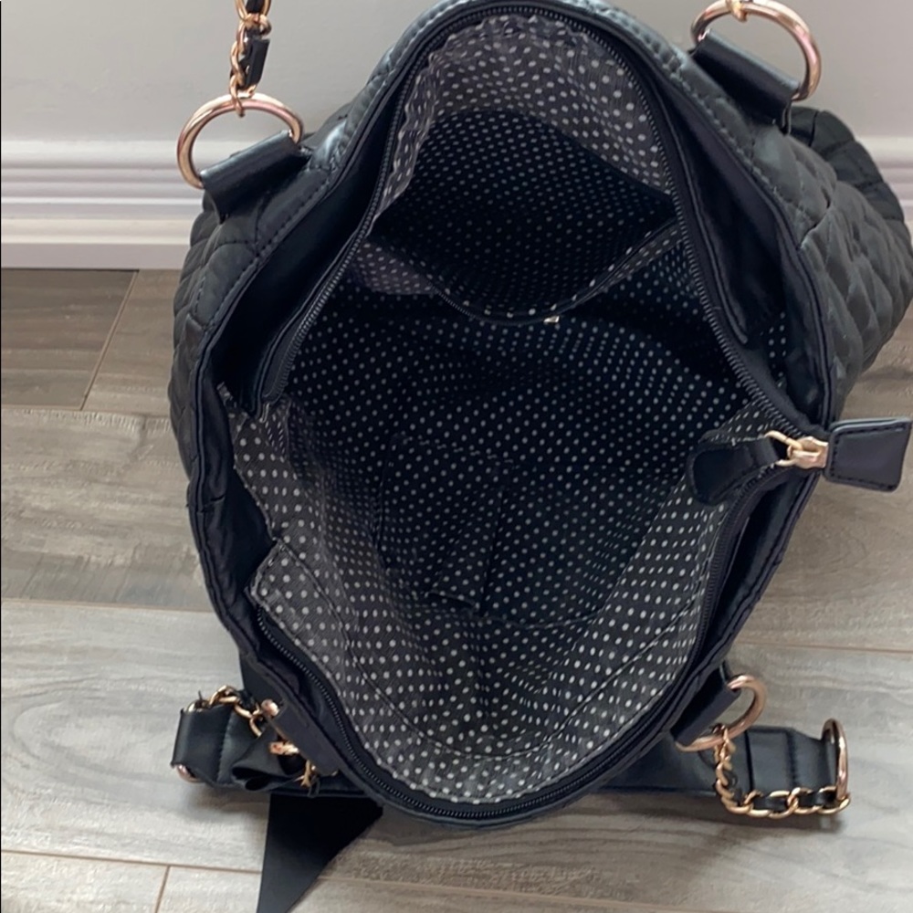 Women’s Call It Spring Quilted Bag - Picture 4 of 5